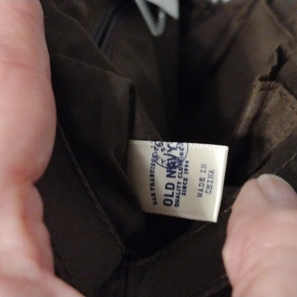 NWT Old Navy Brown Satin Clutch and Goodies - Picture 10 of 15